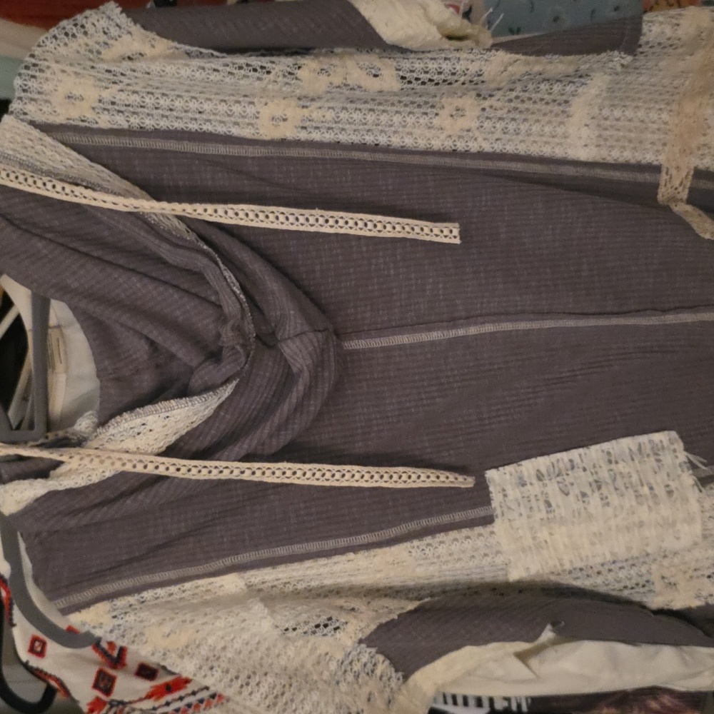 POL Charcoal and Cream Lace Hoodie. Distressed Sm.Discolored Area At Seam - Picture 5 of 5